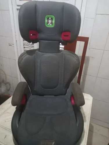 Vende-se Cadeira de Criança