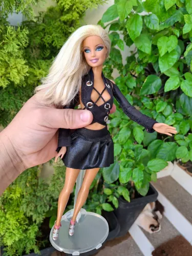 Barbie feshon 2000