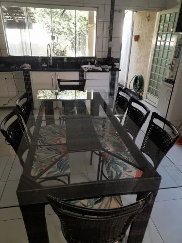 MESA  DE VIME E TAMPO DE VIDRO