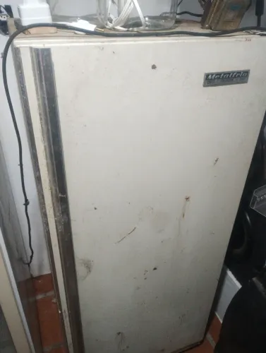 Vende se Free 110v com transformador 220