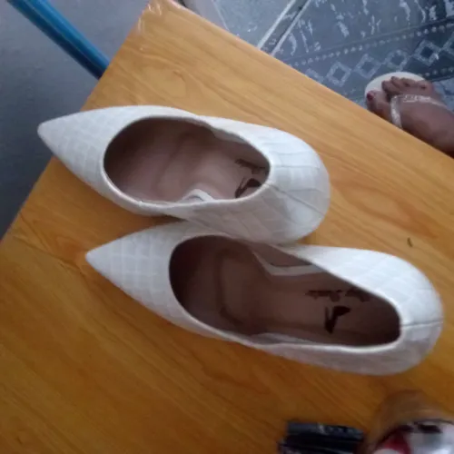 Sapato novo usado por meia hora elegante