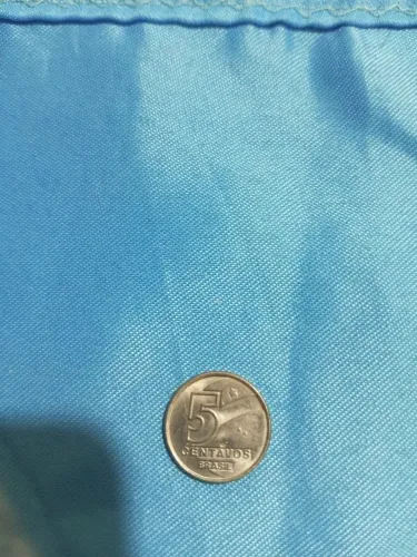 8 Moeda de 5 centavos de 1992.