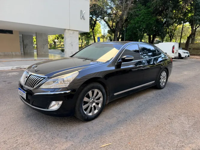 Hyundai Equus 4.6 V8 32V 366cv 4P Aut. 2012