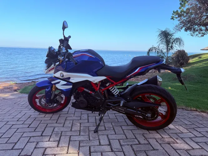 BMW G 310 R 2025 - Impecável