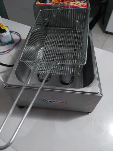 Fritadeira pratic metal