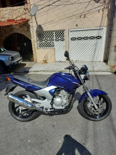Fazer 250