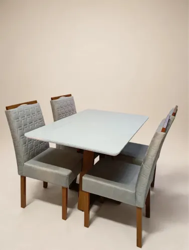 Mesa de jantar 4 cadeiras nova