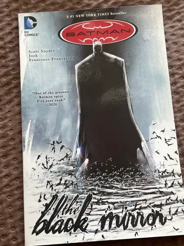 Batman - Espelho Sombrio em Inglês (The black Mirror)