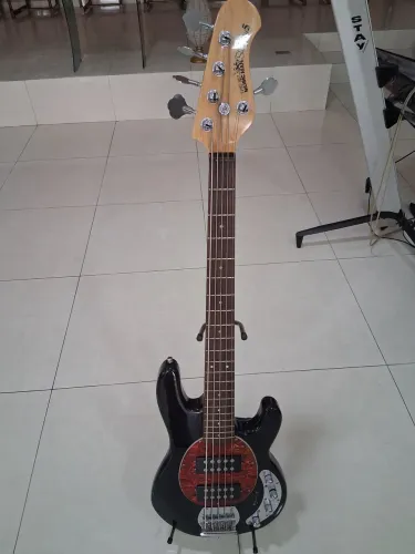 Baixo music man (réplica )troca