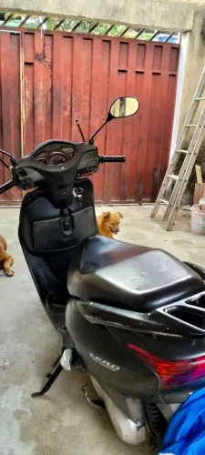 Vende-se uma moto biz lead 110cc