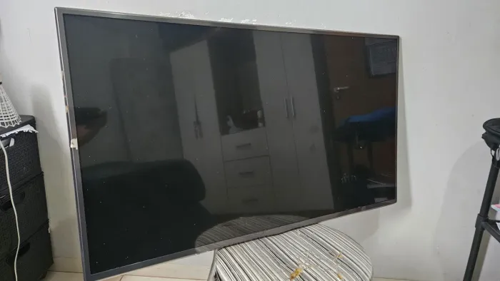 Vendo TV LG 42" com 3D nativo - acompanha alguns óculos.