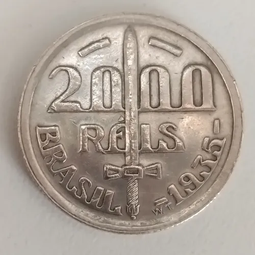 Moeda Antiga 2000 Réis 1935 Duque de Caxias Prata - Brasil Réis - Rara - C/ Espada<br>