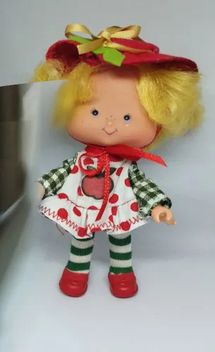 Boneca Moranguinho Macazinha anos 80