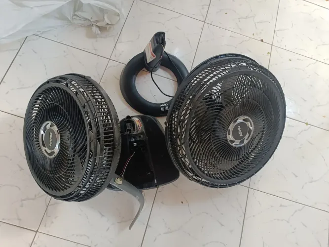 02 Ventiladores Arno com defeito