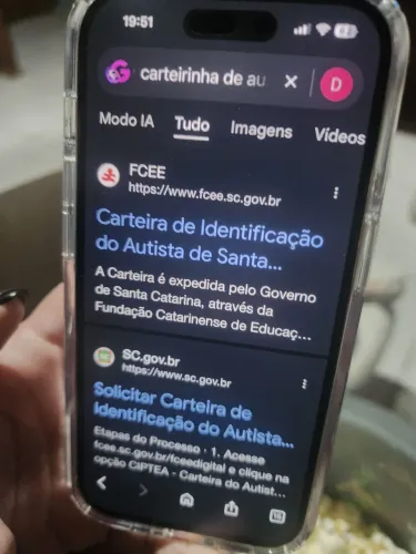 Troco celular s22 ultra por geladeira bem conservada , valor do celular 2000 mil