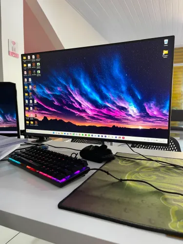 Monitor Gamer LG UltraGear 27 144Hz 1ms IPS FHD - 