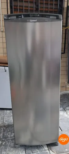 Geladeira seminova 110 w