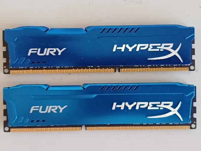 Kit 16GB (2x8GB) DDR3 HyperX Fury Kingston 1600MHz - Azul