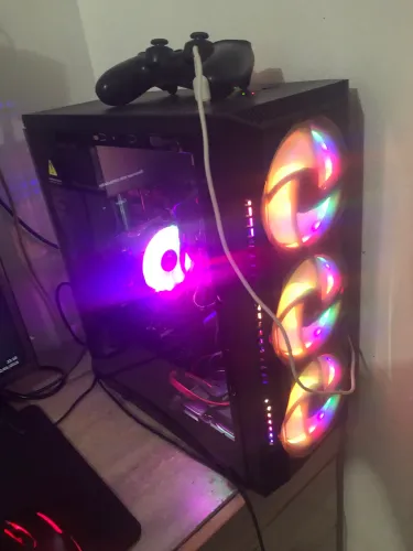 PC GAMER + TECLADO MOUSE