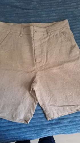 Bermuda de linho Zara, usado uma vez