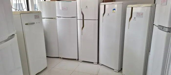 GELADEIRAS FUNCIONANDO PERFEITAMENTE COM GARANTIA TEMOS VÁRIAS OPÇÕES E VALORES 44