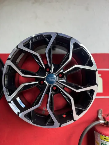 Aro 17 4x108 ( Ford, Pegeout, Citröen)