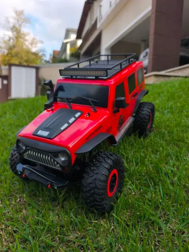 Jipe de Controle Remoto 4X4 Escala 1:10 Vermelho - Bateria Incluída
