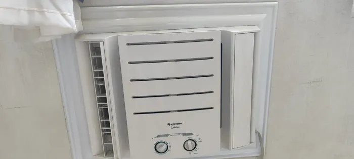 Ar condicionado de janela Springer Midea