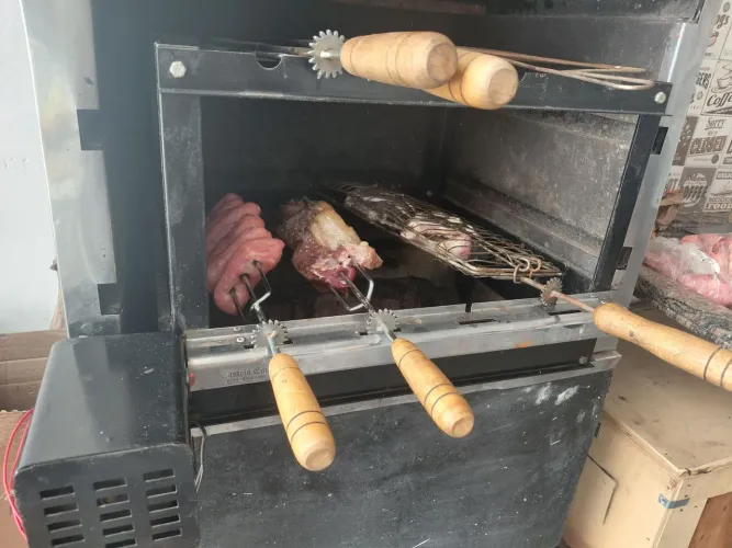 Gril giratório 4 espetos e grelha biv