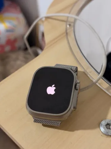 Apple Watch Ultra 2 original ? 49 mm
