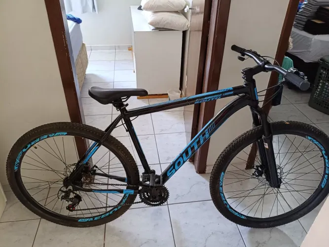 Bicicleta South Cor Preta e Azul