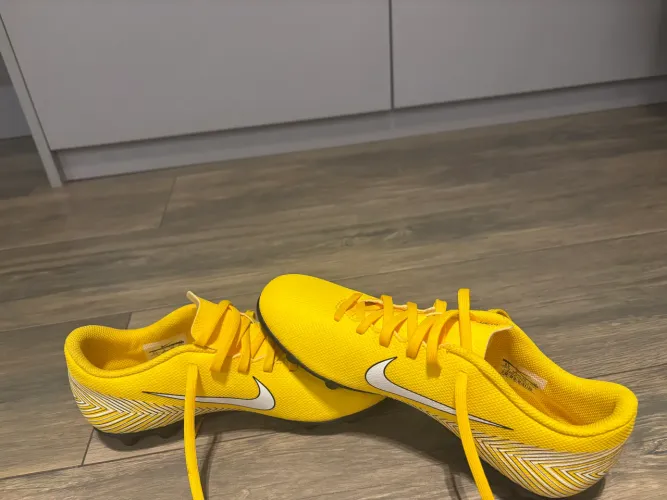 chuteira campo nike, mercurial amarela neymar