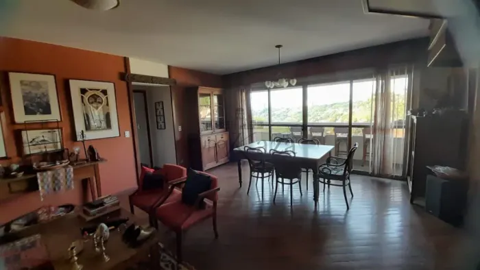 Oportunidade - Apartamento - Centro - Residencial Por do Sol - 4 Dormitórios - 180m².
