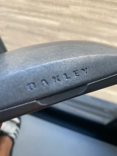 Raridade - Case de metal Oakley original anos 90