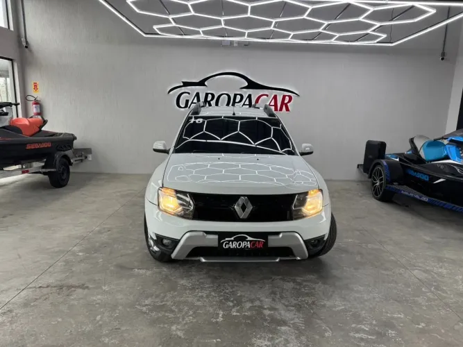 Renault Duster Dynamique 2.0 Hi-flex 16V Aut. 2016