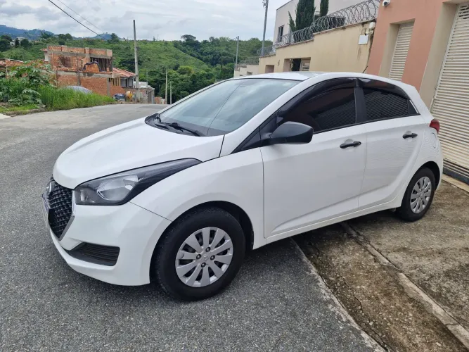 Hyundai HB20 Unique 1.0 Flex 12V Mec. 2019