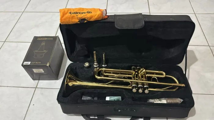 Trompete novo 3 boquilha e surdina