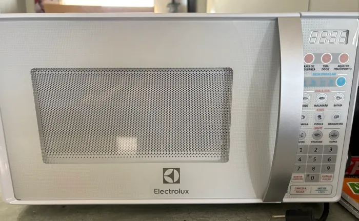 Microondas Electrolux 20L