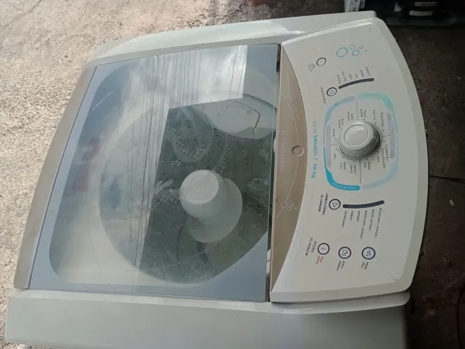 Máquina de lavar Eletrolux 12 kilos