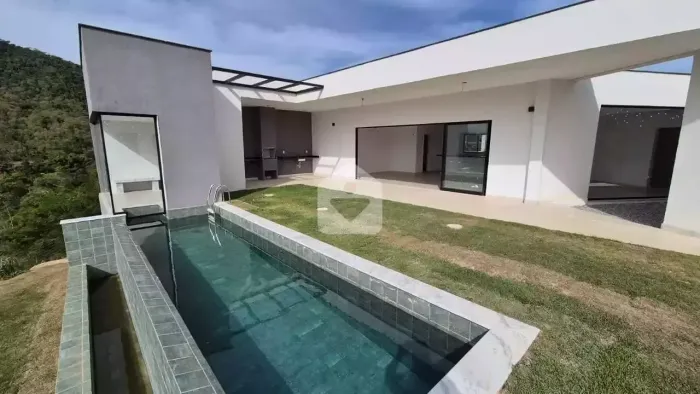 Casa para venda com 4 quartos, 6186m² - Areal/RJ