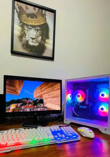 PC Gamer Completo i3 10ª Gen + RX 550 4GB + Monitor + Kit RGB (10x s/ Juros)