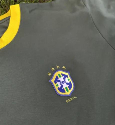 Brasil nike training shirt 1998-00 (OG)