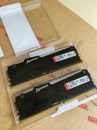Memória Kingston Fury Beast RGB 32GB DDR5 6000MT/s (2x16GB) (Só Venda)