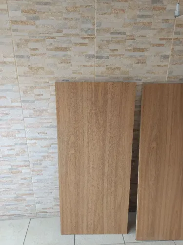 Vendo placa de madeira 
