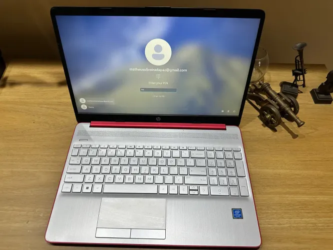 Notebook HP Modelo 15dw0083WM