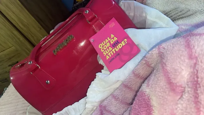 vendo bolsa da petite jolie usada poucas vezes 