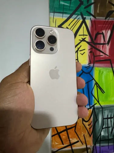 iPhone 16 pro 128 gigas sem nenhuma marca 