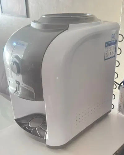 Purificador de água Esmaltec super conservado e funcionando perfeitamente!  Água gelada e 