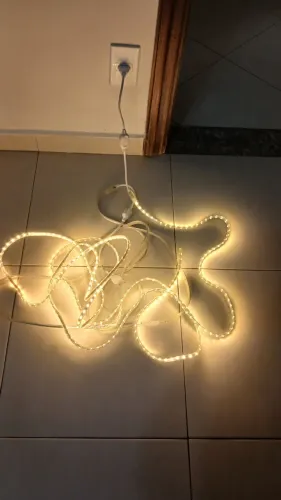 02 Fitas de LED com tomadas 127V