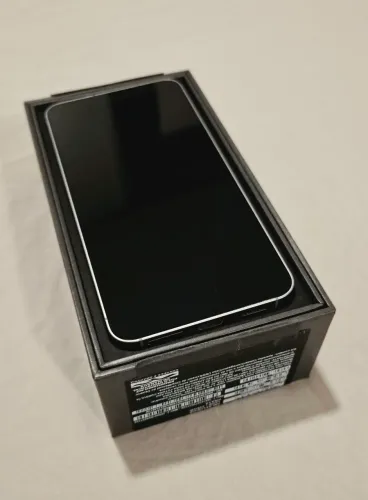 Celular Samsung Galaxy S25 256 gb, estado de novo. 1 ano de garantia estendida 